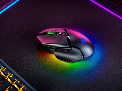 Razer Basilisk V3 Pro:     