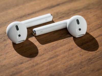 Xiaomi   Apple AirPods