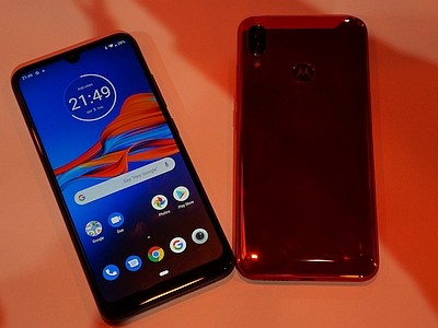 Moto E6 Plus:  ,    Face Unlock