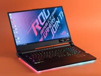  ASUS ROG Strix Scar III:    RTX