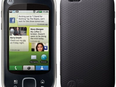 Motorola CLIQ XT     Android 2.1