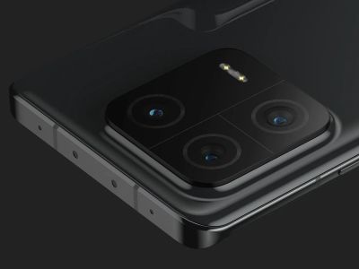     Xiaomi 13.  