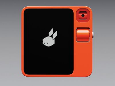 - Rabbit R1     Android