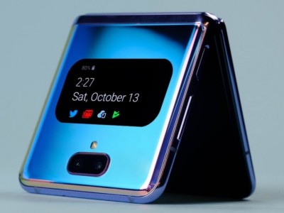 HUAWEI   Samsung Galaxy Z Flip  Motorola RAZR (2019)