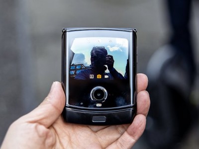 Motorola      RAZR (2019)