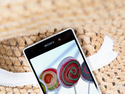 Sony  Android Lollipop   Xperia Z1