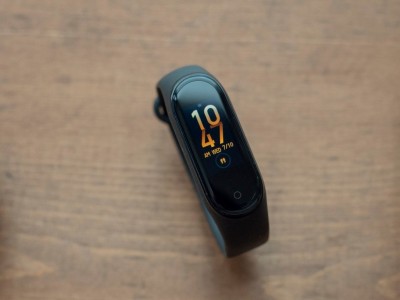 Huami ,    Xiaomi Mi Band 5.   