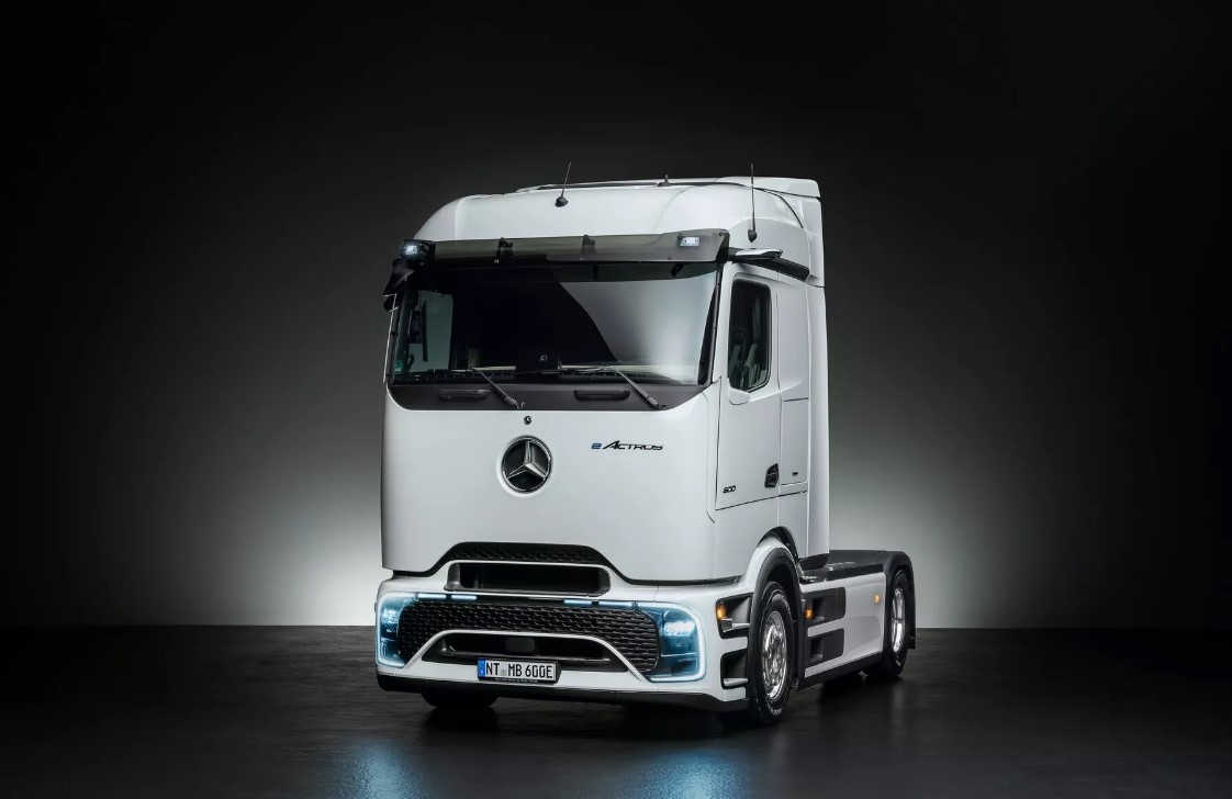 Mercedes-Benz eActros 600 — новый конкурент Tesla Semi с запасом хода 500 км  - 4PDA