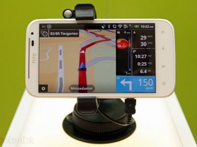 TomTom      Android