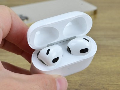  Apple AirPods 3     