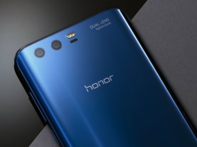   Honor V10      