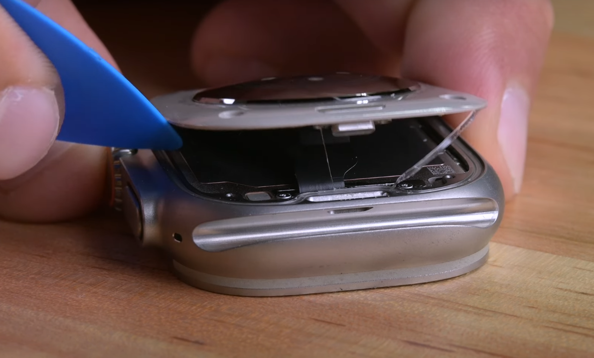 Apple Watch Ultra разочаровали эксперта iFixit [ВИДЕО] - 4PDA