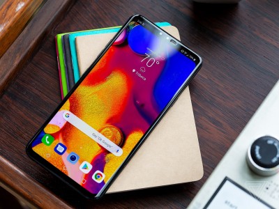 LG V40 ThinQ:  , Snapdragon 845   