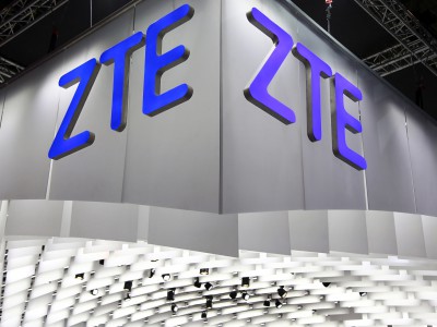   ZTE    