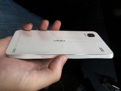 Vivo Xplay 3S  3       600$