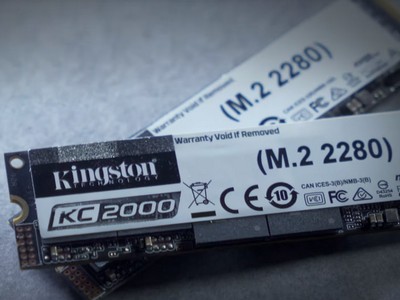 Kingston  SSD-  