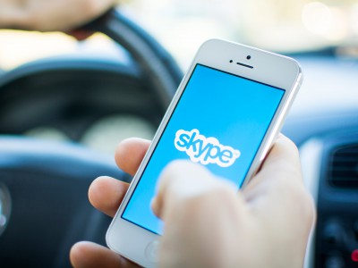 iOS- Skype    Siri