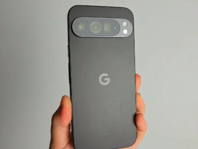  Apple Intelligence.     Google Pixel 9?