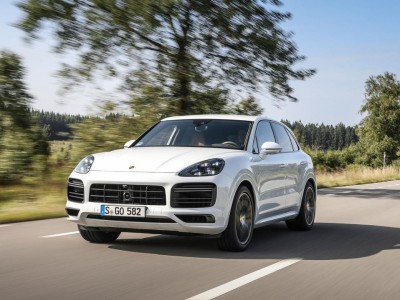 Porsche     Cayenne Turbo S