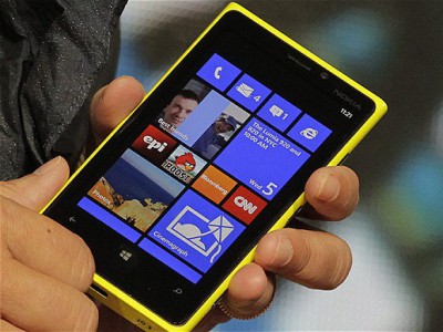 Nokia Lumia 930:    Windows Phone 8.1