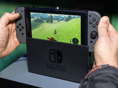 - Nintendo Switch:  ,  