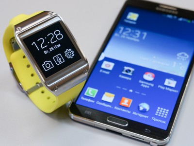  Samsung Galaxy Gear:   