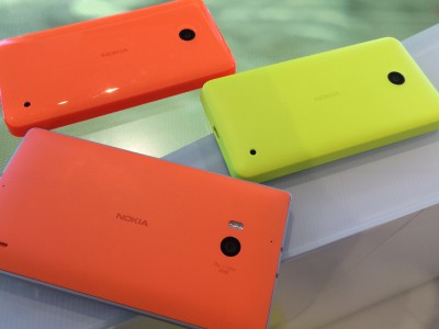 Nokia Lumia 930:      