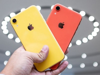 Apple    iPhone XR