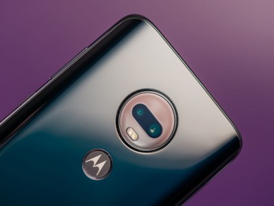  Moto G7 Plus    