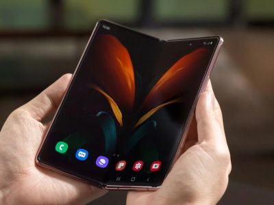 Samsung Galaxy Z Fold 6 SE     []