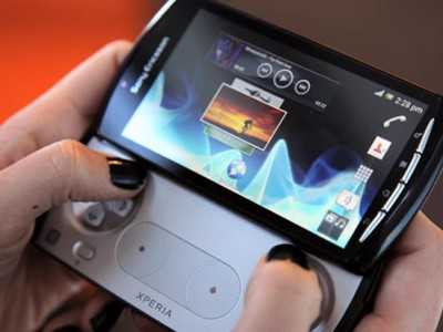 Sony Xperia Play      Android 4.0 ICS