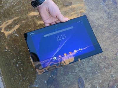 Sony Xperia Z2 Tablet:    