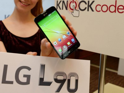 LG L90     