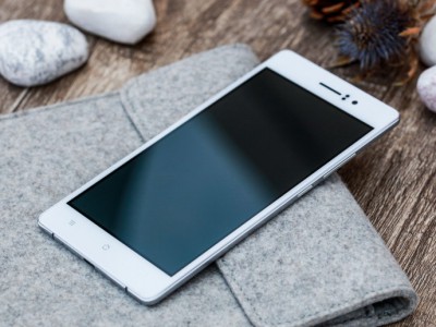 Oppo R5       