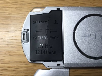 Разбор Sony PSP 1004 своими руками