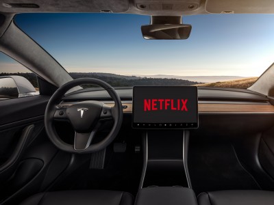  Tesla     Netflix   