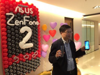 Asus ZenFone 2    Snapdragon  MediaTek