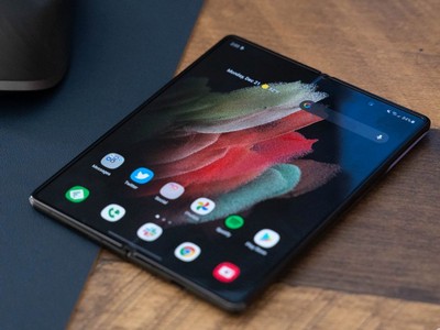    Samsung Galaxy Z Fold3