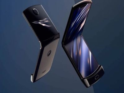 : Motorola RAZR 3      