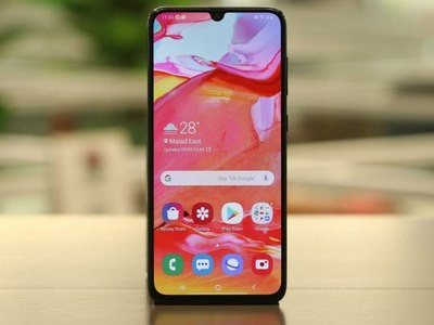 Samsung Galaxy A70s: 64 , 6,7- AMOLED-   