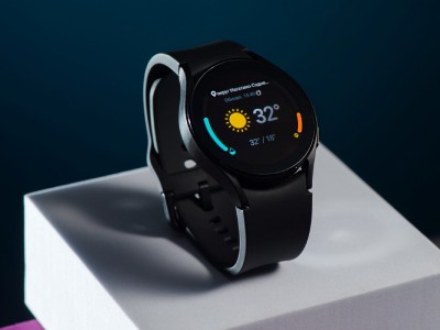    Samsung Galaxy Watch4.    Wear OS?