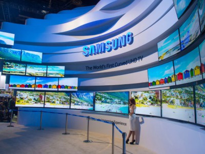 Samsung      CES 2016