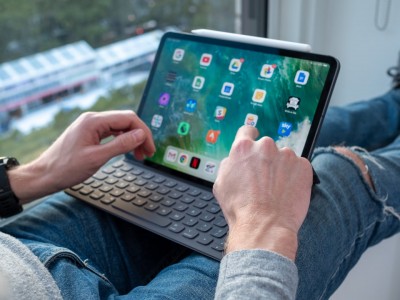   Apple iPad 8     