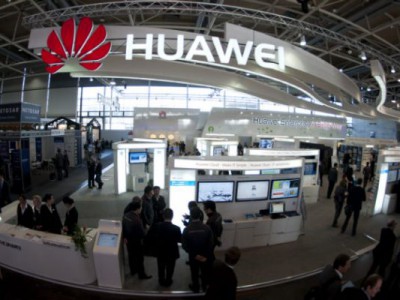 : Huawei    Galaxy S IV