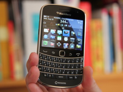 BlackBerry Bold 9900    