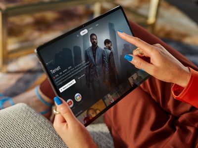 Lenovo Tab P12 Pro:    OLED-