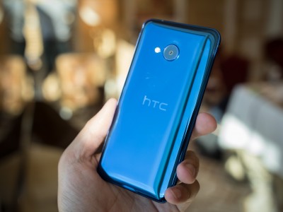  HTC U11     