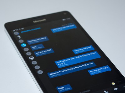  Messaging + Skype  Windows 10    SMS