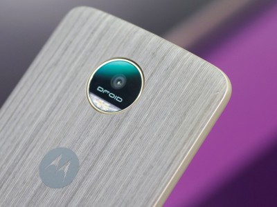    Moto Z: ,   VR-