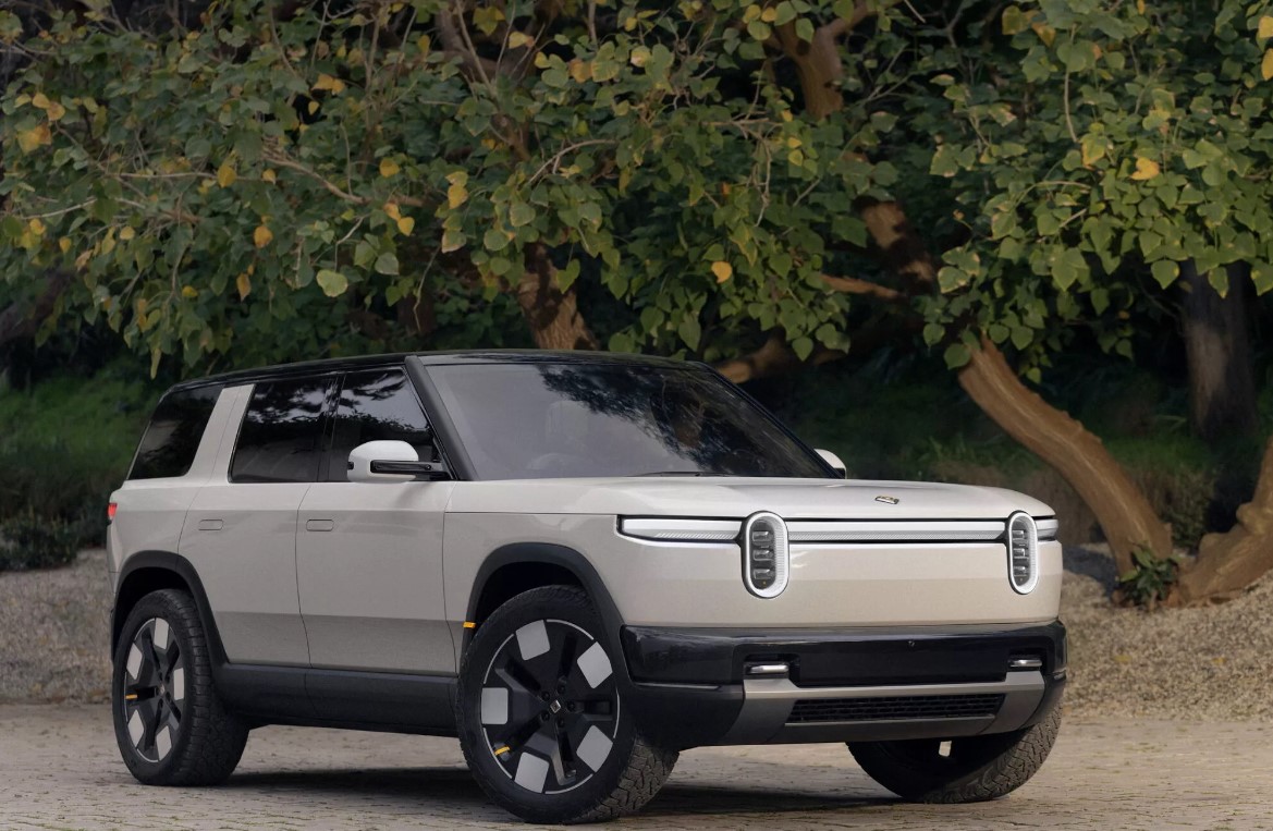 Rivian выпустила сразу три новых электрокроссовера - 4PDA